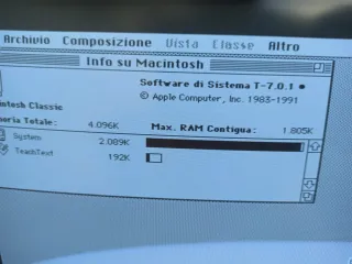 Apple machintosh Classic 1990 Vintage