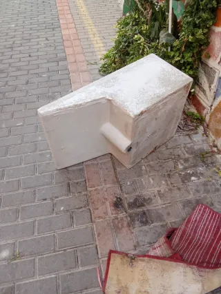 Pila de piedra exterior