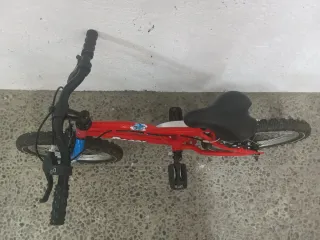 Bicicleta infantil roja 16 Racer