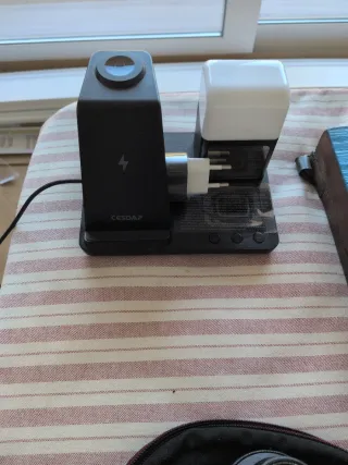 Estación Carga iPhone, AirPods, Apple Watch