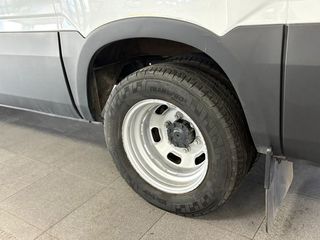 Iveco Daily 35C 18H V 4100/H3 18 M3 Doble rueda