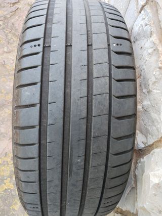 Dos Ruedas Michelín medida 225/50 ZR 18 año 2024