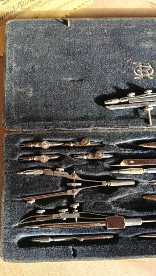estuche antiguo de compases Richter & Co. antigüed
