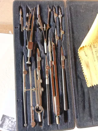 estuche antiguo de compases Richter & Co. antigüed