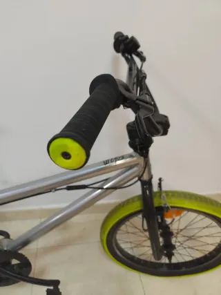 Bicicleta BMX 20" Wipe 500