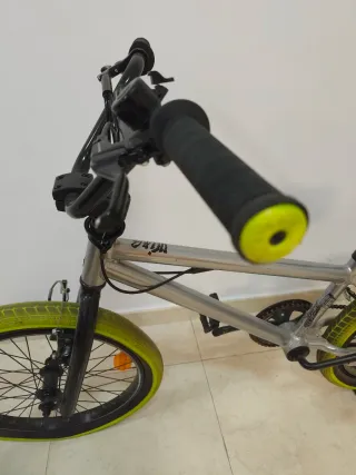 Bicicleta BMX 20" Wipe 500