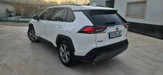 Toyota RAV4 2021, 4x4