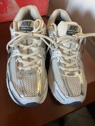Nike vomero5