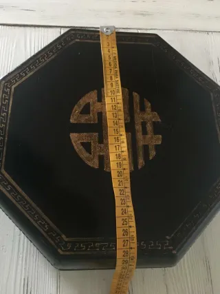 Caja joyero octogonal con símbolo chino