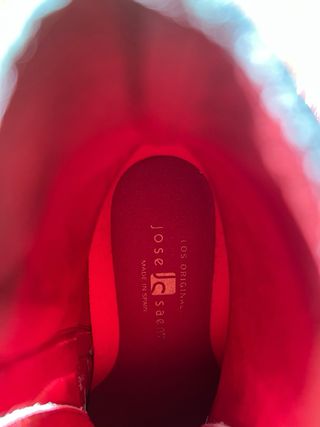 Botín piel efecto serpiente.