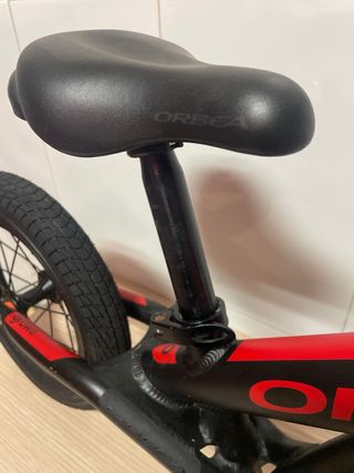 Bicicleta orbea niño/a pequeña sin pedales sin uso