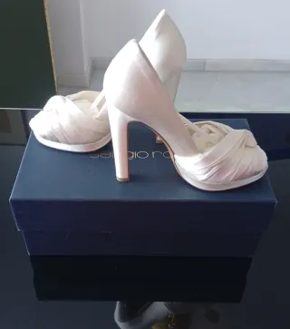 Sergio Rossi Tacones de Seda Novia