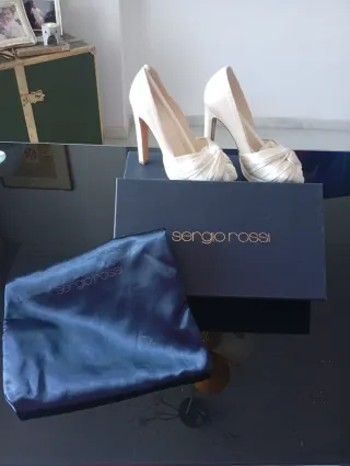 Sergio Rossi Tacones de Seda Novia