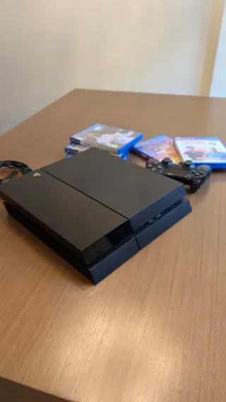 PlayStation 4, PS4 Fat (Original)