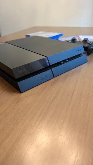 PlayStation 4, PS4 Fat (Original)