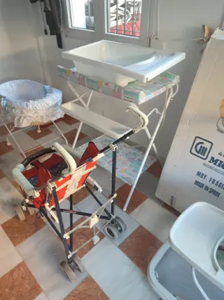 Vendo lote recién nacido: carrito, capazo etc....
