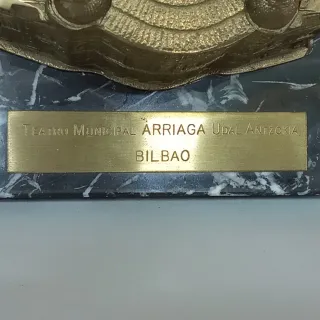 Escultura del Teatro Arriaga de Bilbao