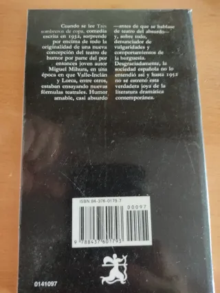 Tres sombreros de copa