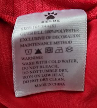 Dos camisetas de futbol del Rayo Vallecano