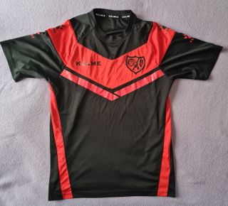 Dos camisetas de futbol del Rayo Vallecano