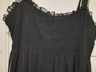 Vestido vaporoso de fiesta talla 46