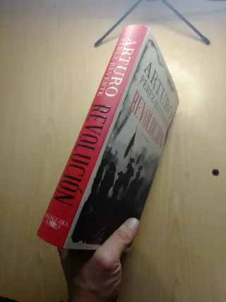 Revolución: Una novela
