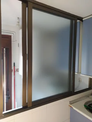 2 ventanas aluminio cristal 82x124,5 cm