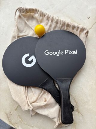 Palas de playa Google Pixel + Pelota