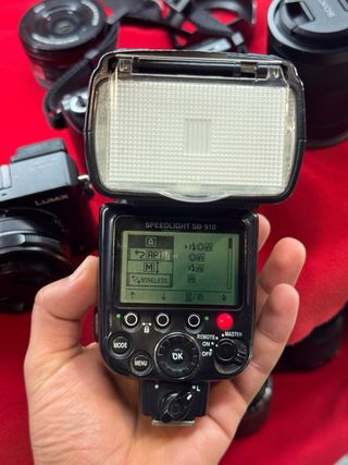 Nikon SB-910 Speedlight