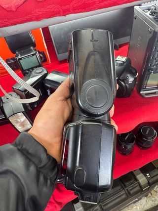 Nikon SB-910 Speedlight