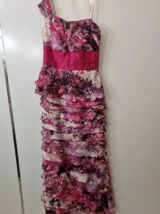 Precioso vestido de fiesta Sonia Peña