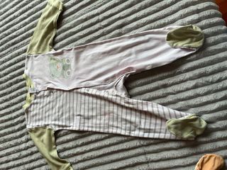 Lote 2 pijamas bebé