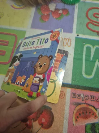 Osito Tito. Un día en la granja (Spanish Edition)