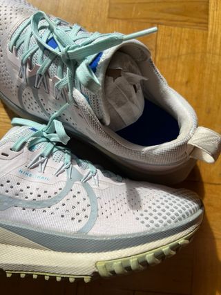 Nike W react pegasus trail 4 rosas talla 38
