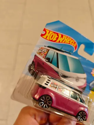 Hot wheels VW Id buzz bomb Volkswagen