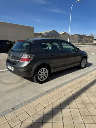 Opel Astra 2009