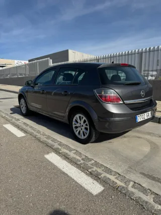 Opel Astra 2009