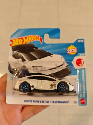 Hot wheels Toyota Prius custom