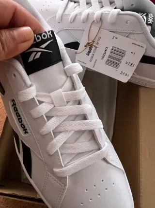 Zapatillas Reebok talla 37 y 38 a estrenar