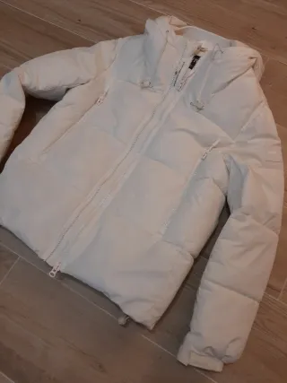 Chaqueta Blanca/Crema Talla S-M. Zara