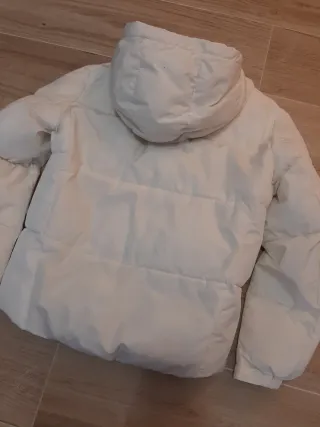 Chaqueta Blanca/Crema Talla S-M. Zara