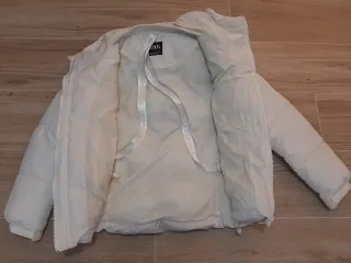 Chaqueta Blanca/Crema Talla S-M. Zara