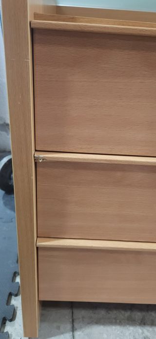 Cajonera seminueva color miel con tres cajones