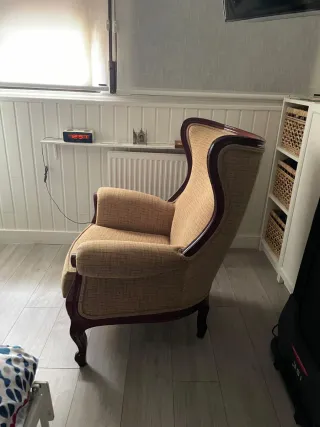 Butaca ,orejera buen estado .