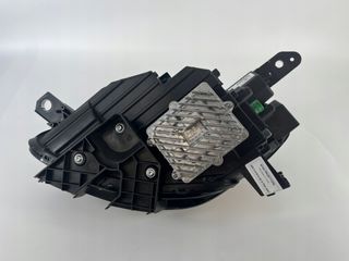 Faro Full LED derecho para Maserati Grecale