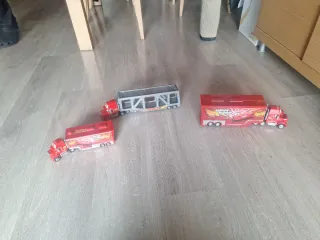 3 Camiones Rayo McQueen