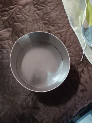 Lata de metal 21.8 cm