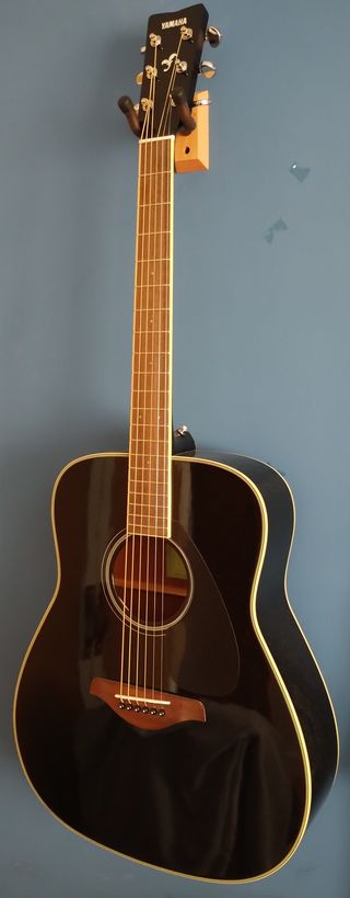 Guitarra Yamaha FG820