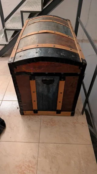 Baúl retro Vintage. Solo para recoger