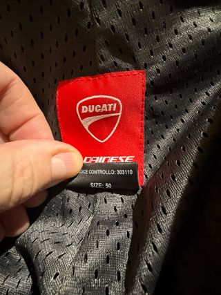 DAINESE DUCATI.  Talla 50.